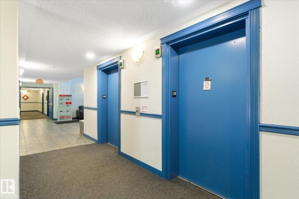 Kitchen - #305 2305 35a Av Nw, Edmonton, AB T6T1Z2 Photo 3