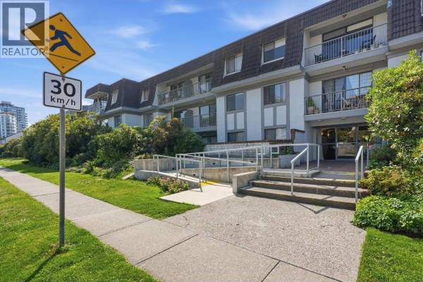 305 275 W 2nd Street, North Vancouver, BC V7M1C9 Photo 2