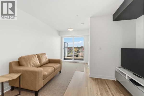 305 2888 E 2nd Avenue, Vancouver, BC V5M0B9 Photo 2