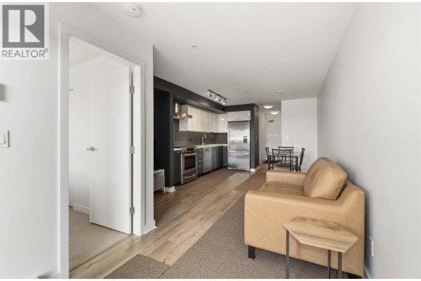 305 2888 E 2nd Avenue, Vancouver, BC V5M0B9 Photo 3