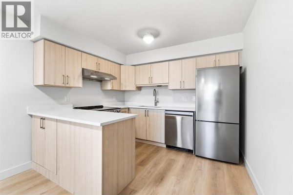 305 2928 Commercial Drive, Vancouver, BC V5N4C9 Photo 5