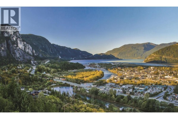 305 38060 2nd Avenue, Squamish, BC V8B0A5 Photo 4