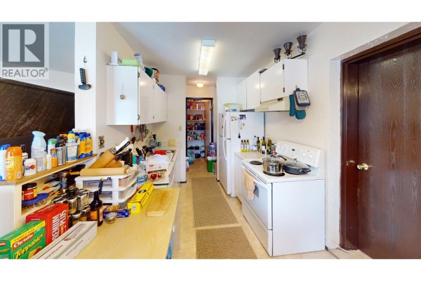 Kitchen - 305 398 Roddis Drive, Quesnel, BC V2J1A6 Photo 3