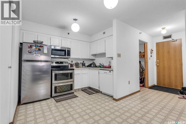 Laundry room - 305 405 5th Avenue N, Saskatoon, SK S7K6Z3 Photo 5