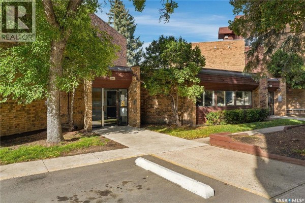 Foyer - 305 802a Kingsmere Boulevard, Saskatoon, SK S7J4B7 Photo 2
