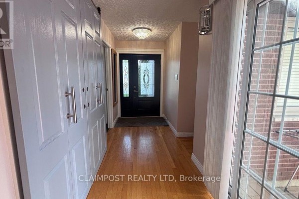 Foyer - 305 Cameron Street N, Timmins, ON P4N8L4 Photo 3
