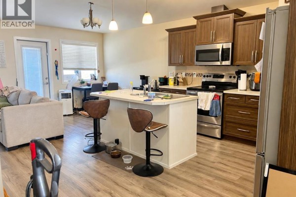 4pc Bathroom - 305 Coalbanks Boulevard W, Lethbridge, AB T1K4V4 Photo 4