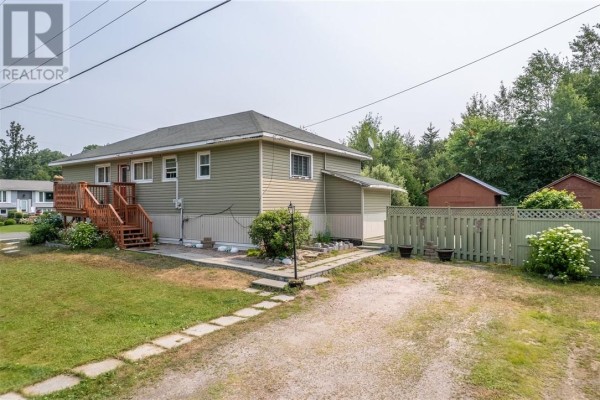 Bedroom - 305 Lowe Street, Massey, ON P0P1P0 Photo 4