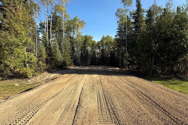 305 Meadow Ridge Drive, Candle Lake, SK S0J3E0 Photo 5