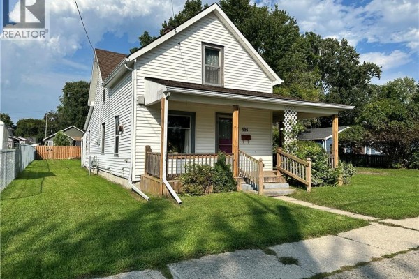 305 North Cayuga Street W, Dunnville, ON, photo 2