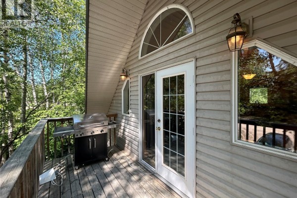 Enclosed porch - 305 Pine Street, Tobin Lake, SK S0J3B0 Photo 4