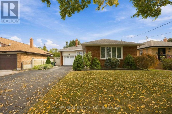305 Renforth Drive, Toronto