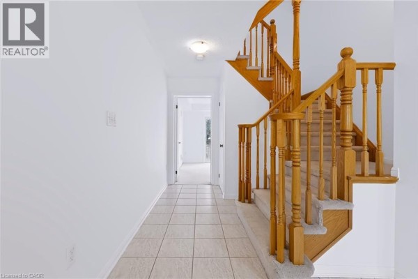4pc Ensuite bath - 3050 Rotary Way Unit# 28, Burlington, ON L7M0G8 Photo 4
