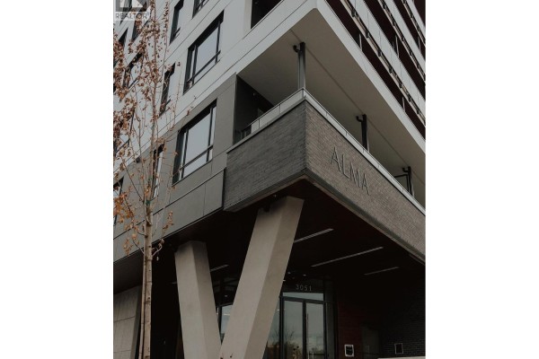 4pc Ensuite bath - 3051 Abbott Street Unit# 201, Kelowna, BC V1Y0P1 Photo 5