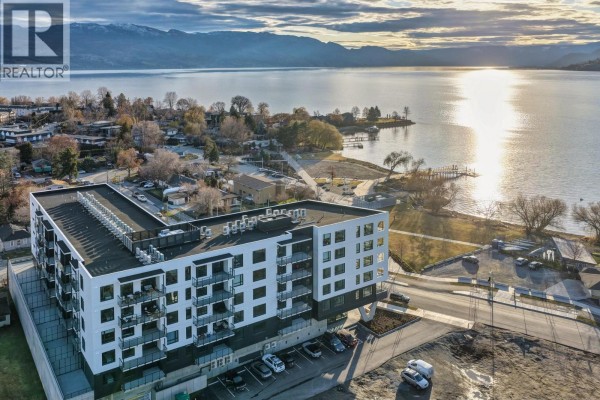 3051 Abbott Street Unit# 211, Kelowna, BC, photo 2