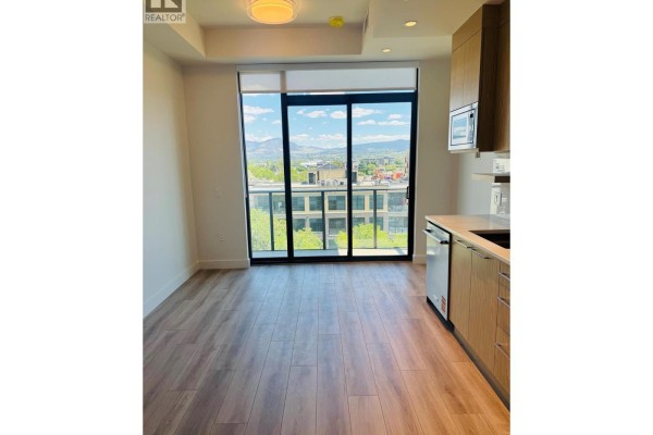 Kitchen - 3051 Abbott Street Unit# 609, Kelowna, BC V1Y0P1 Photo 4
