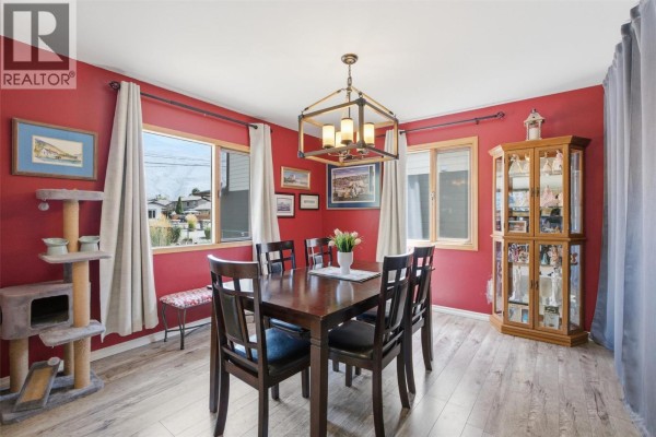 Dining room - 3052 Westsyde Road, Kamloops, BC V2B7G3 Photo 3
