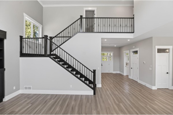 30536 Silverhill Avenue, Mission, BC V4S1H1 Photo 2