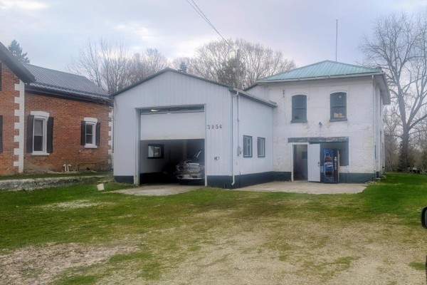 3054 Adelaide Street, Howick, ON, photo 2