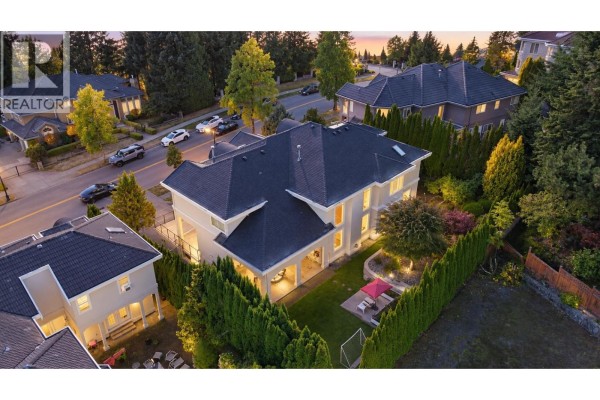 3059 Plateau Boulevard, Coquitlam, BC V3E2Y7 Photo 3