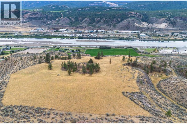 Bedroom - 3059 Shuswap E Road, Kamloops, BC V2C2J3 Photo 5