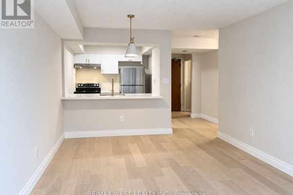 Primary Bedroom - 305n - 3 Hickory Tree Road, Toronto, ON M9N3W5 Photo 4