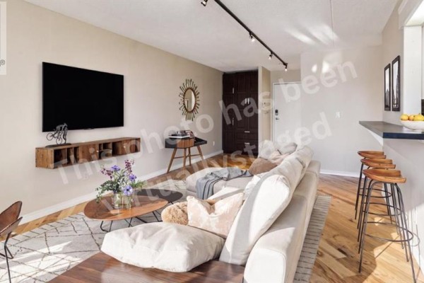 Living room - 306, 128 15 Avenue Sw, Calgary, AB T2R0P5 Photo 4