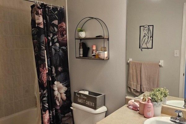 Bedroom - 306 - 106 Aspen Springs Drive, Clarington, ON L1C5N7 Photo 4