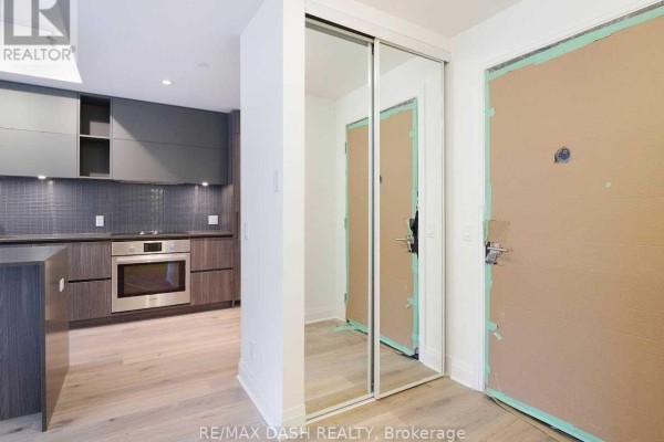 306 - 151 Avenue Road, Toronto, ON M5R2H7 Photo 2