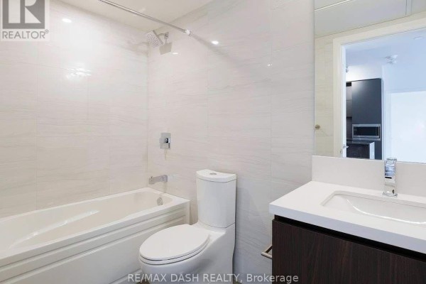 306 - 151 Avenue Road, Toronto, ON M5R2H7 Photo 4