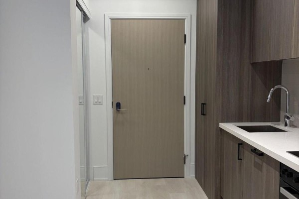 Bedroom - 306 - 2450 Bloor Street W, Toronto, ON M6S0A9 Photo 4