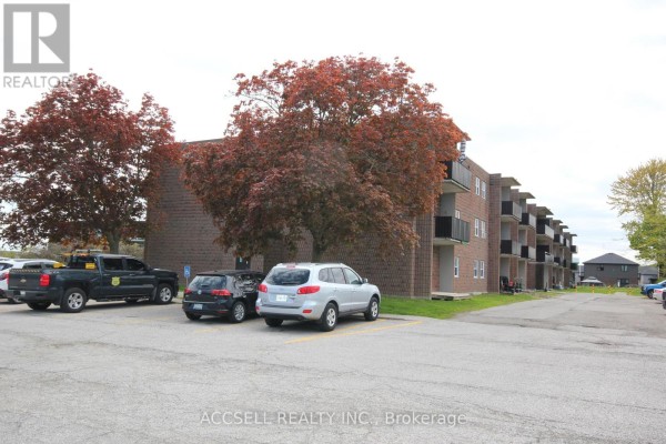 306 - 276 Merritt Avenue, Chatham Kent, ON, photo 2