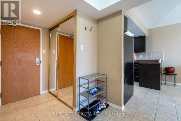 Primary Bedroom - 306 - 310 Mill Street S, Brampton, ON L6Y3B1 Photo 4