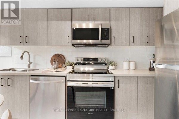 Primary Bedroom - 306 - 3427 Sheppard Avenue E, Toronto, ON M1T3K5 Photo 4