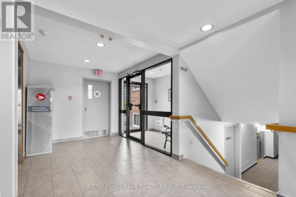 306 - 345 Centrum Boulevard, Ottawa, ON K1E3W9 Photo 4