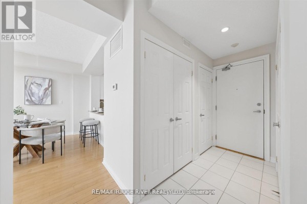 Primary Bedroom - 306 - 395 Lakebreeze Drive, Clarington, ON L1B0A5 Photo 4