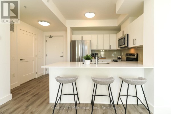 Great room - 306 - 4 Kimberly Lane, Collingwood, ON L9Y5T6 Photo 2