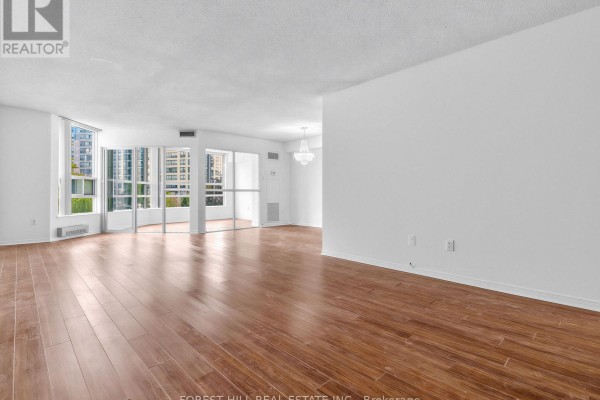 Primary Bedroom - 306 - 7905 Bayview Avenue, Markham, ON L3T7N3 Photo 5