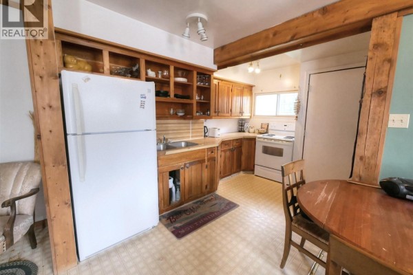 Primary Bedroom - 306 & 310 Lake Avenue, Silverton, BC V0G1S0 Photo 4