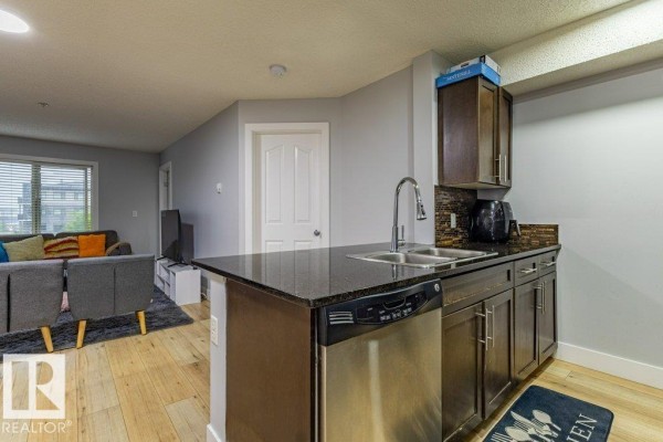Kitchen - #306 11820 22 Av Sw Sw, Edmonton, AB T6W2A2 Photo 2