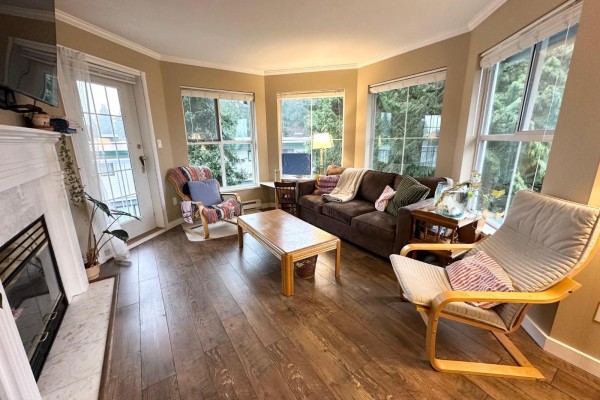 306 15160 108 Avenue, Surrey, BC V3R0V2 Photo 4