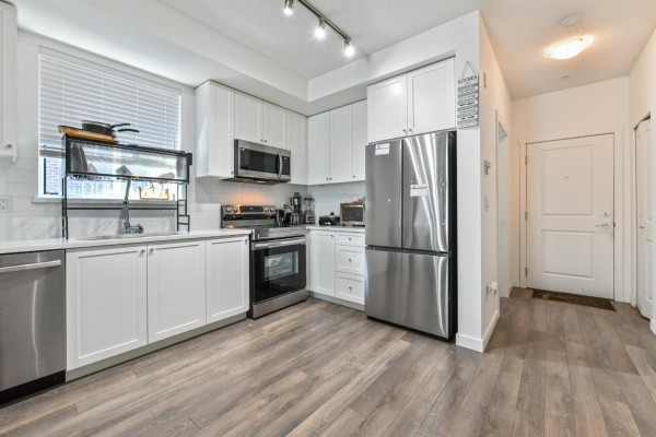 306 15848 Fraser Highway, Surrey, BC, photo 3