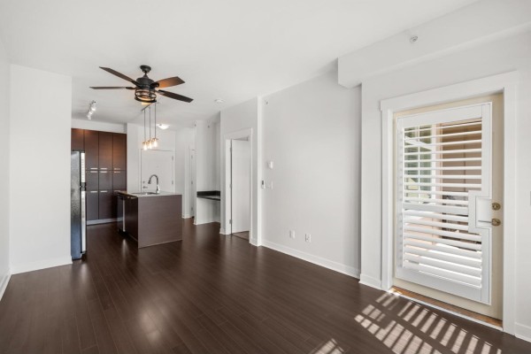 306 18818 68 Avenue, Surrey, BC V4N6K2 Photo 4