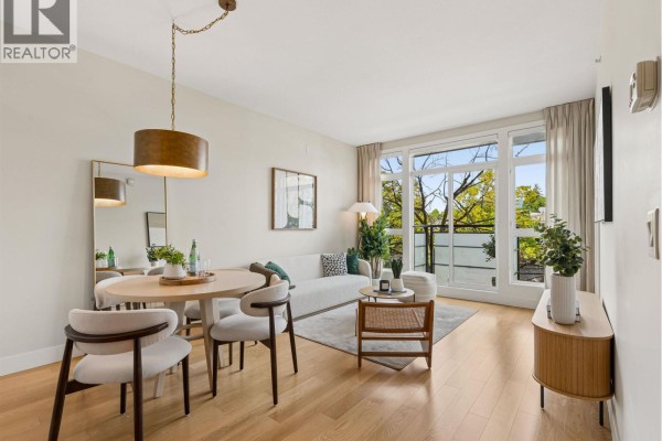 306 2020 Alma Street, Vancouver, BC V6R3P9 Photo 2
