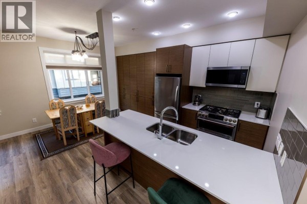 306 2135 Heritage Park Lane Lane, North Vancouver, BC V7H0B6 Photo 4