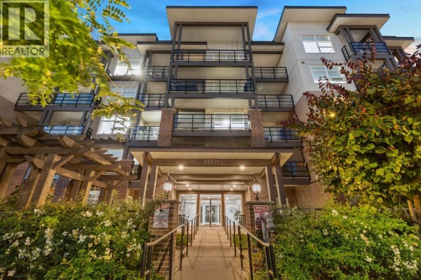 306 22577 Royal Crescent, Maple Ridge, BC V2X2M2 Photo 2