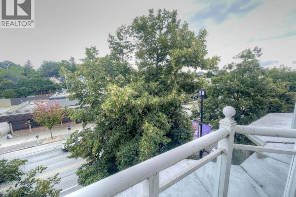 306 2545 W Broadway, Vancouver, BC V6K2E9 Photo 4
