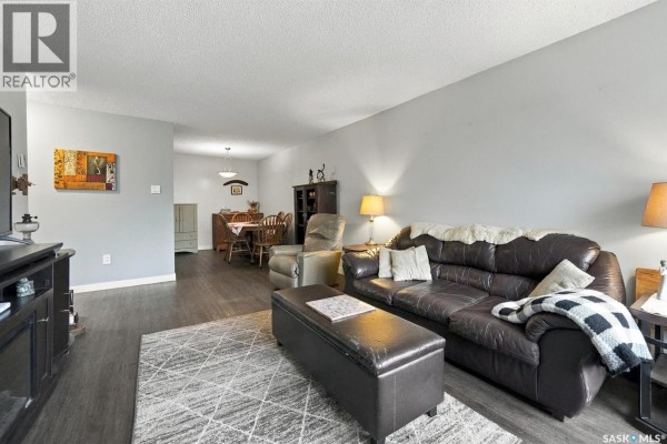 Dining room - 306 3220 33rd Street W, Saskatoon, SK S7L6K3 Photo 3