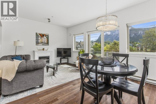 306 38142 Cleveland Avenue, Squamish, BC V8B0A4 Photo 5