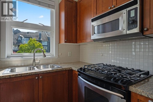306 4600 Westwater Drive, Richmond, BC V7E6S2 Photo 4
